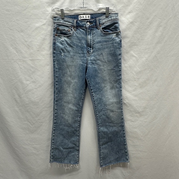 Daze Denim Pretty Please Shy Girl High Rise Crop Distressed Flare Jeans Size 28 - Picture 2 of 11